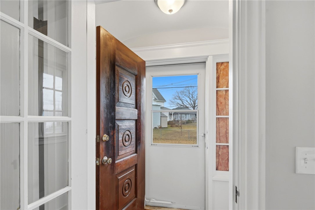 67 Fred Street Pawtucket, RI 02860 - Photo 4 of 24