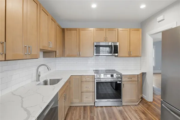 $2,600 | 67 Fred Street, Pawtucket, RI 02860
