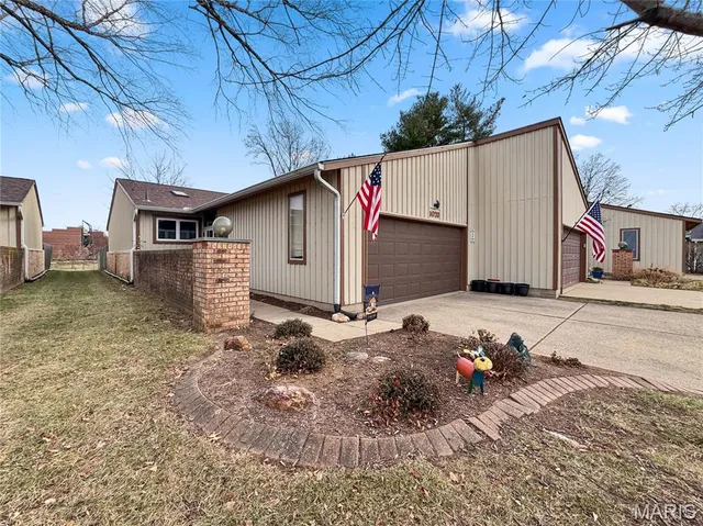 $189,900 | 1020 Nancy Drive, O'Fallon, IL 62269
