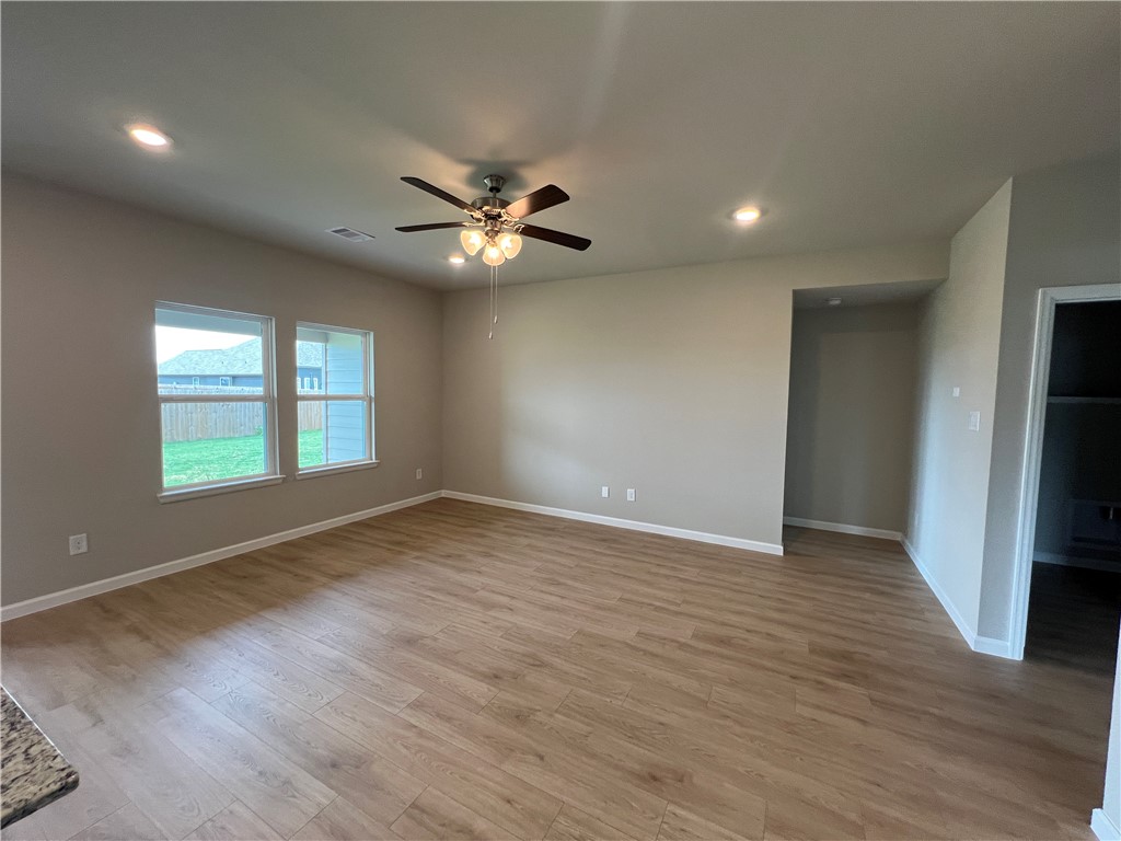 449 Combine Road Snook, TX 77879 - Photo 4 of 7