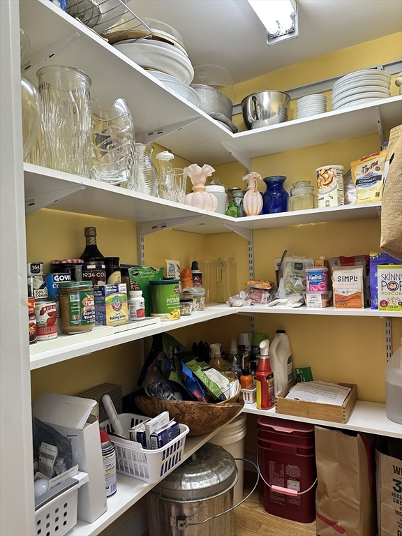 42 Temple Road Wellesley, MA 02482 - Photo 26 of 40