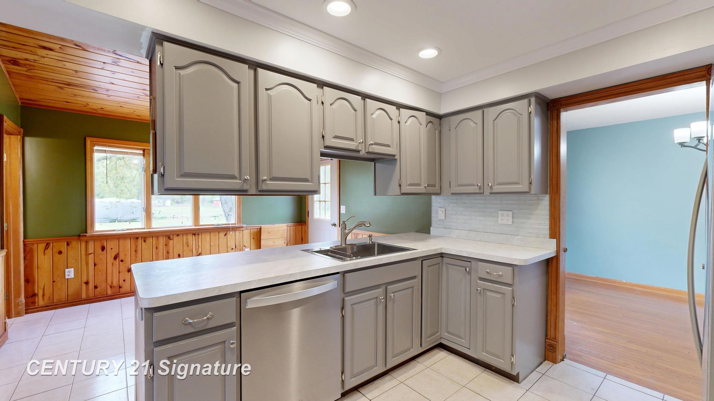 10021 North Clio Road Clio, MI 48420 - Photo 11 of 42