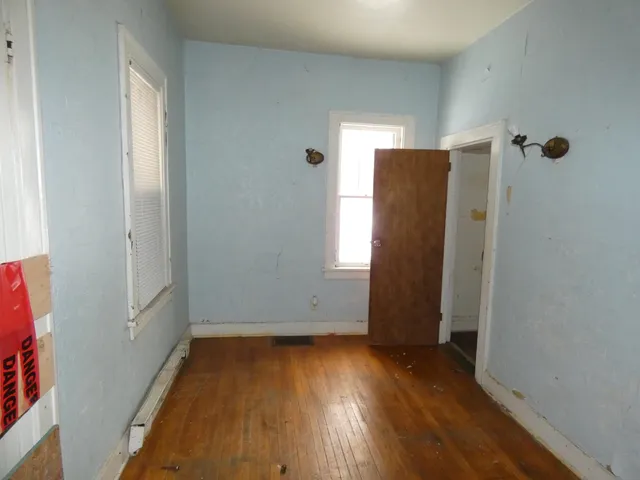 $39,900 | 660 Pearl Street, Benton Harbor, MI 49022