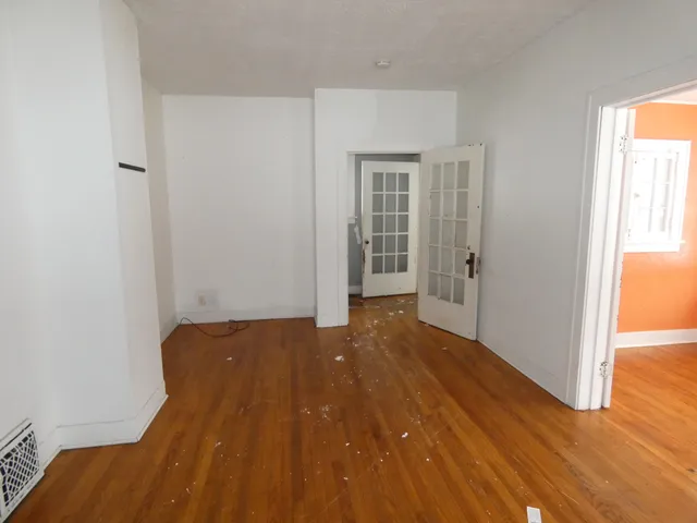 $39,900 | 660 Pearl Street, Benton Harbor, MI 49022