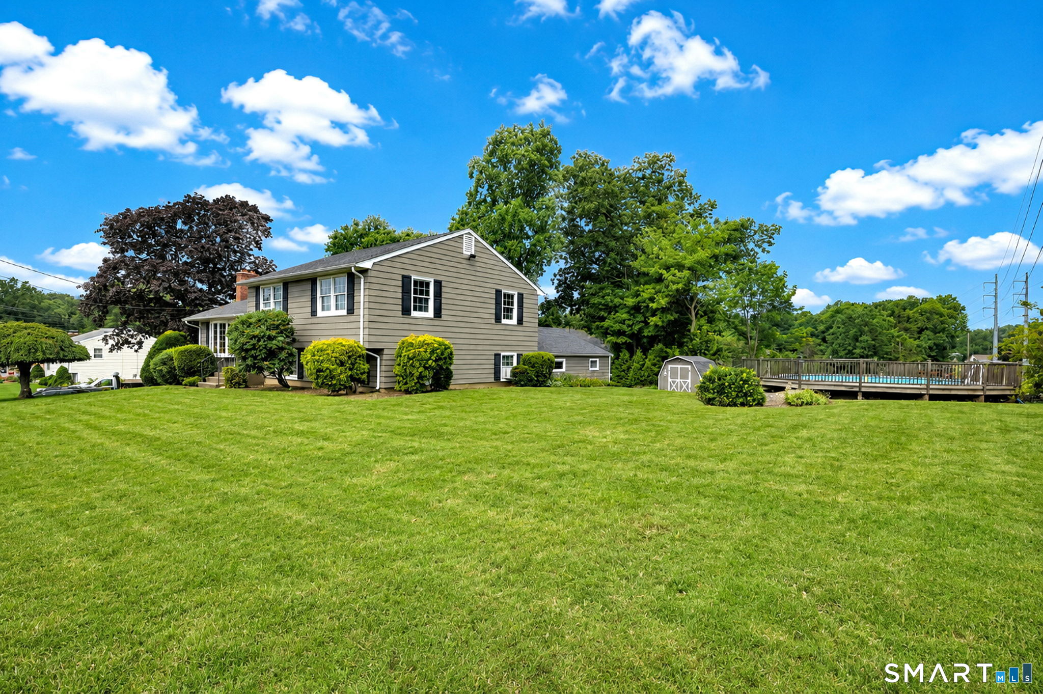 269 Wilbrook Road Stratford, CT 06614 - Photo 4 of 40 Gallery Image 4