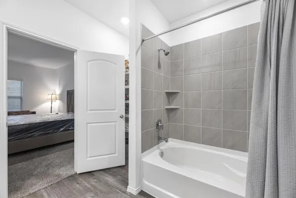 $2,300 | 23815 Desert Brush Ct Spring, Spring, TX 77373