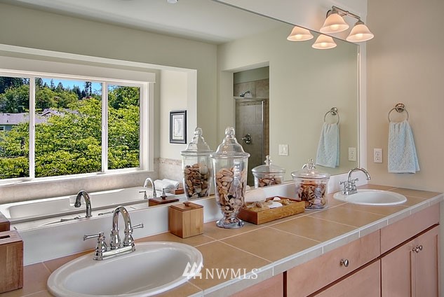 5617 Northeast 5th Circle Renton, WA 98059 - Photo 10 of 14