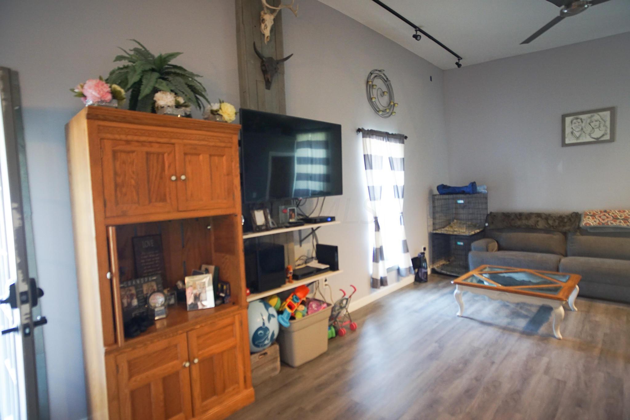 1010 Old Logan Road Lancaster, OH 43130 - Photo 9 of 16