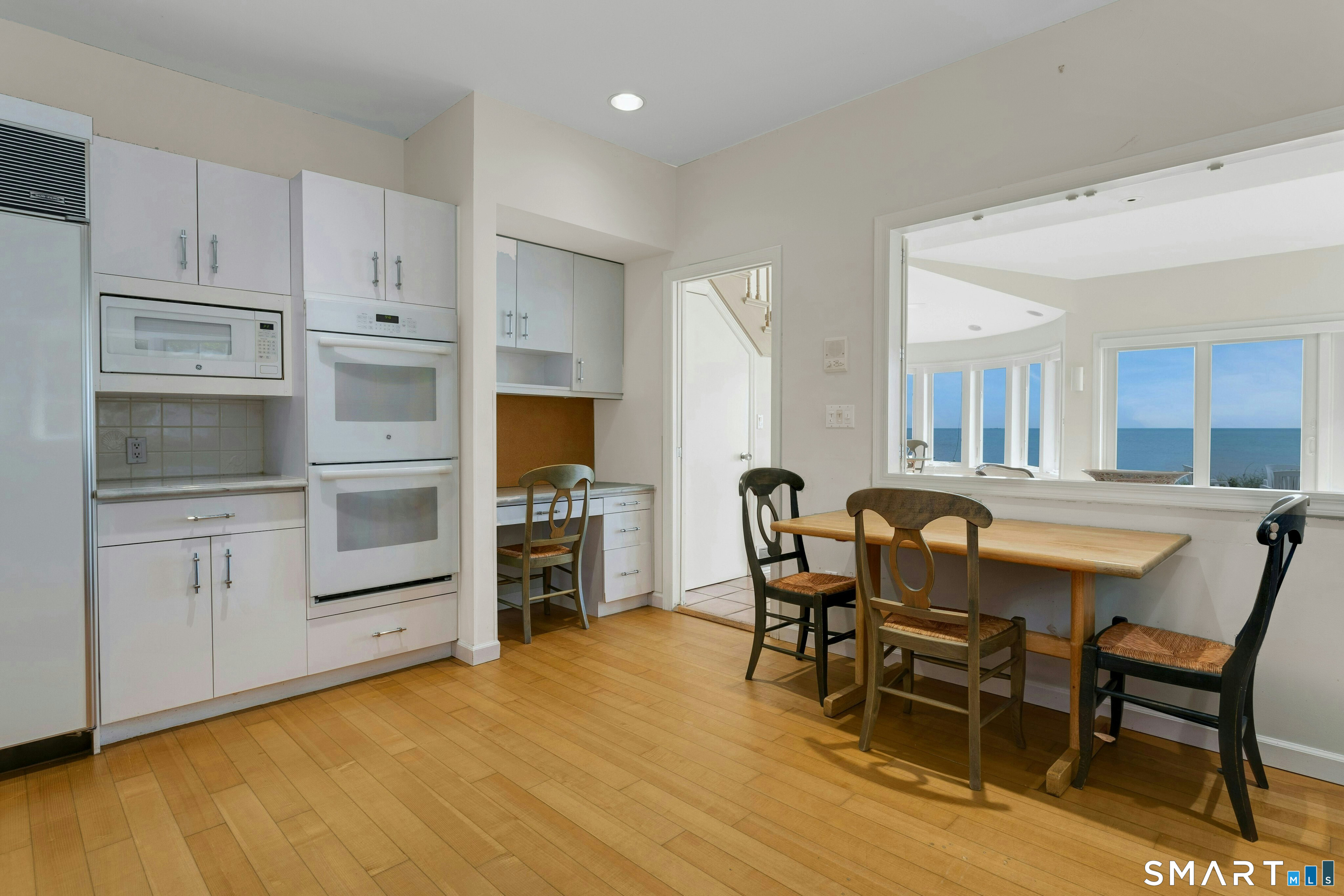 1859 Fairfield Beach Road Fairfield, CT 06824 - Photo 14 of 33 Gallery Image 14