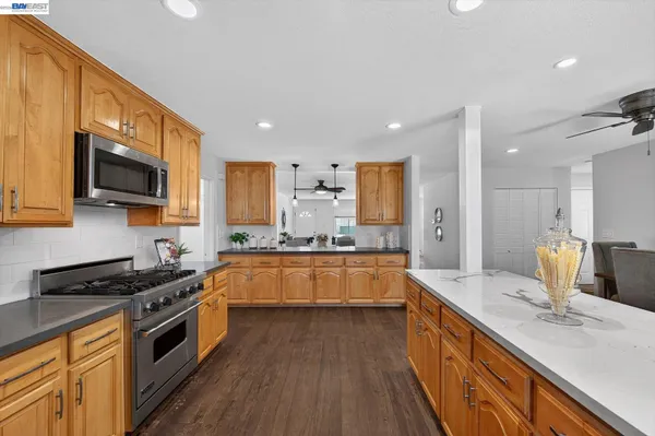 $1,149,000 | 843 Jensen Street, Livermore, CA 94550