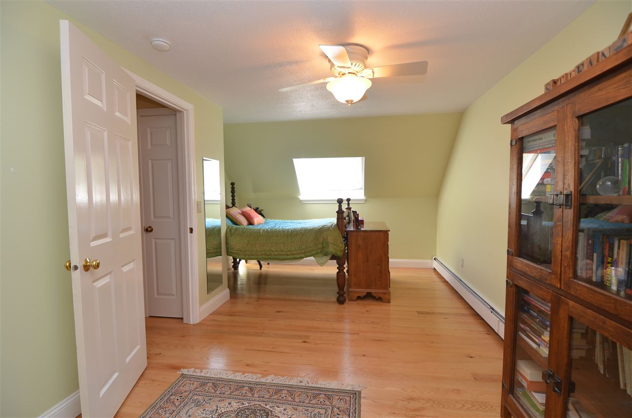 135 Ridge Road New London, NH 03257 - Photo 23 of 32