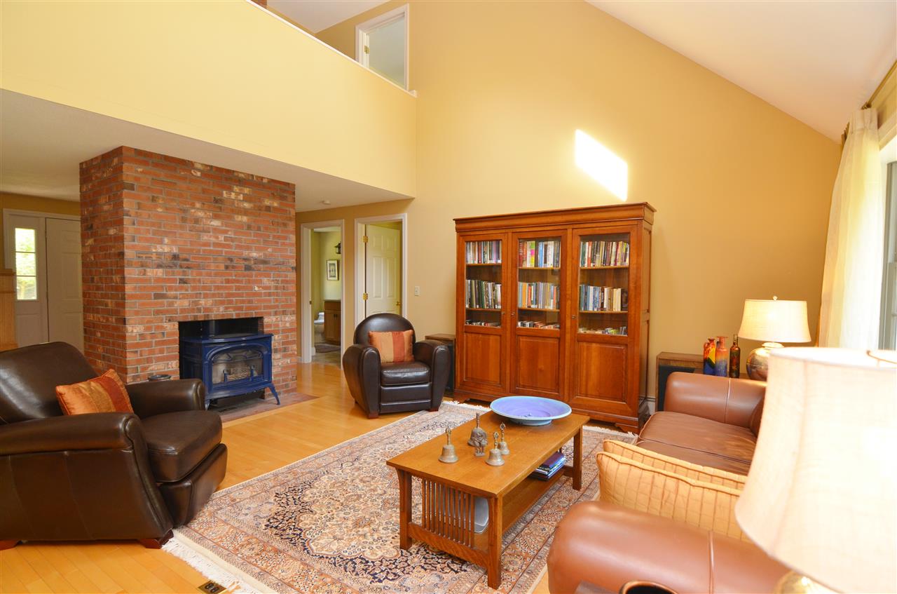 135 Ridge Road New London, NH 03257 - Photo 8 of 32
