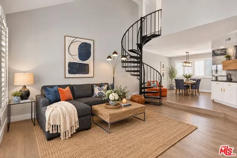 $1,349,000 | 1412 North Crescent Heights Boulevard, Unit 203, West Hollywood, CA 90046