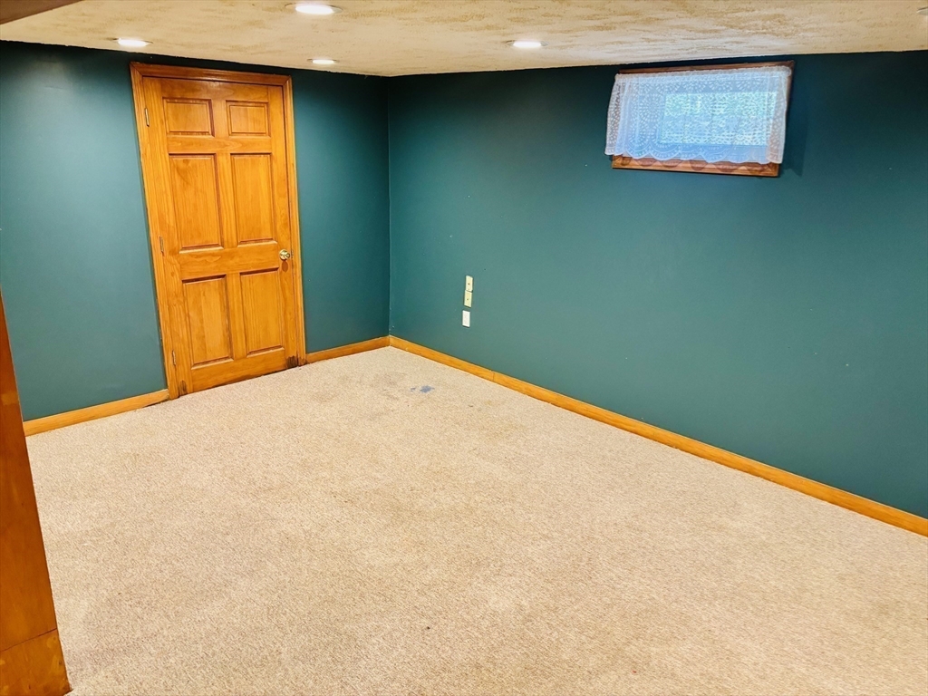 75 Park Road Lynn, MA 01904 - Photo 21 of 31 Gallery Image 21