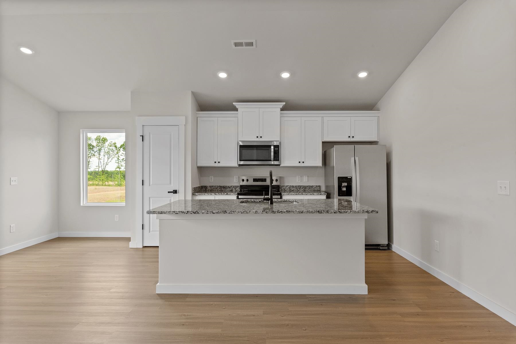 1408 Wild Indigo Way Moore, SC 29369 - Photo 4 of 7