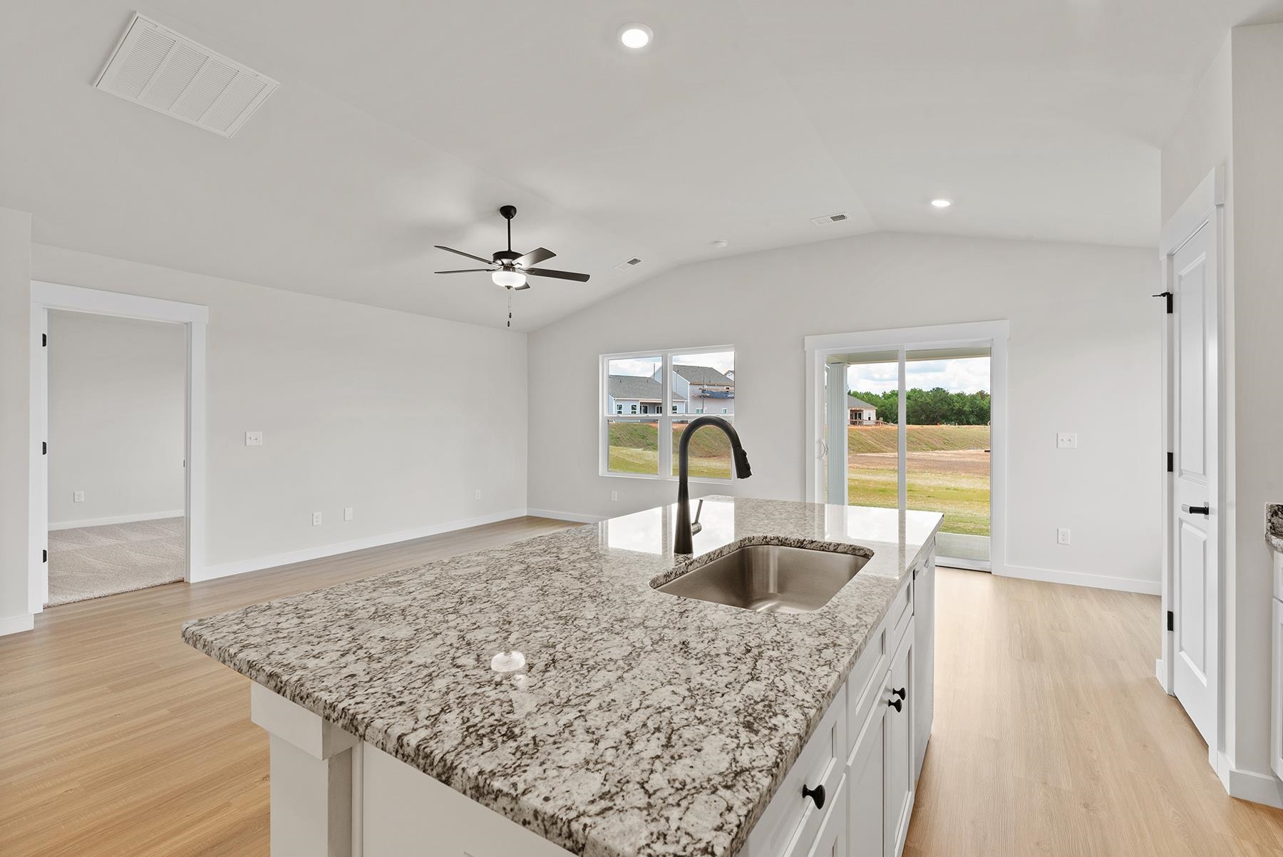 1408 Wild Indigo Way Moore, SC 29369 - Photo 5 of 7