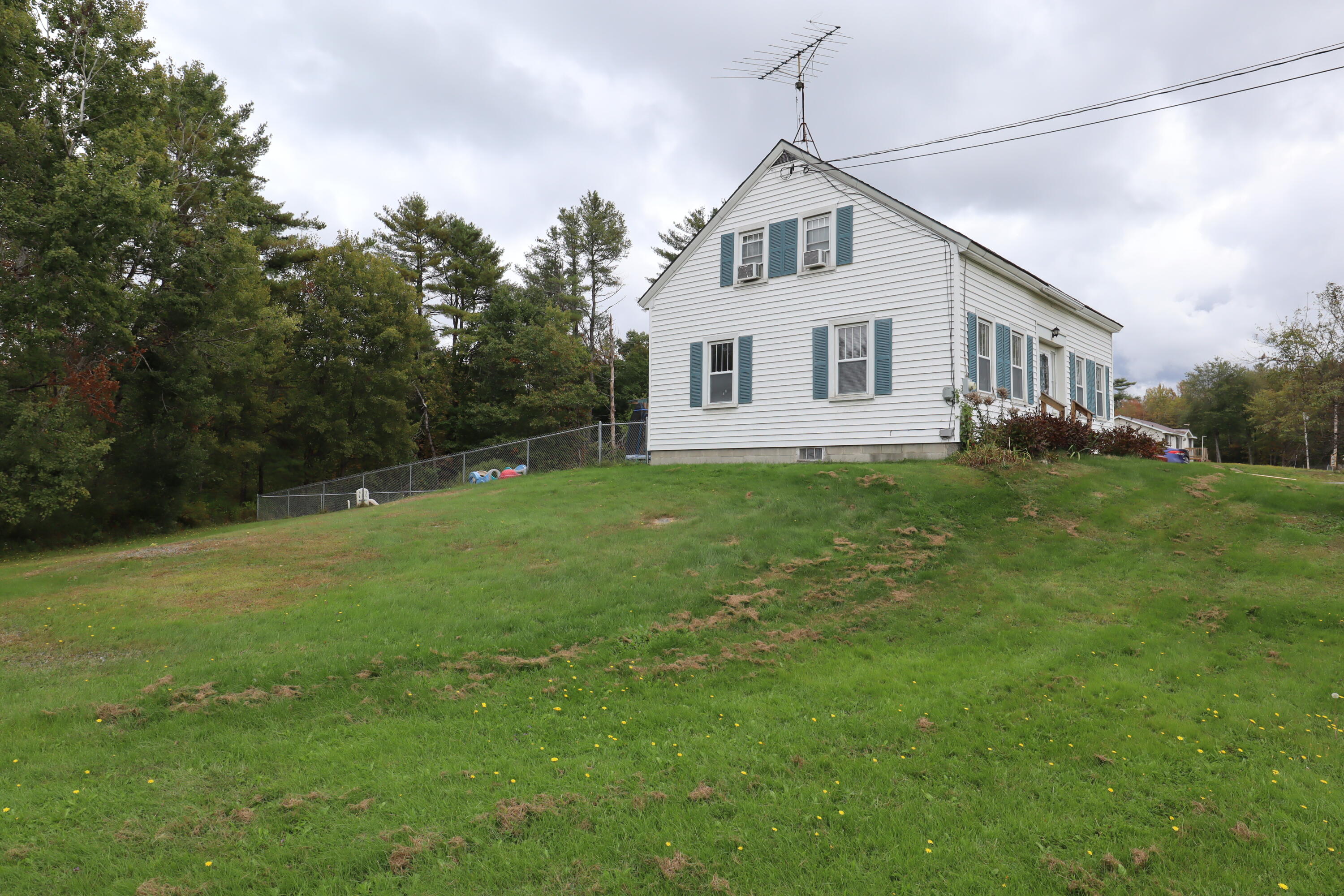 1106 China Road Winslow, ME 04901 - Photo 6 of 27 IMG_0777