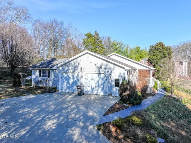 $369,900 | 32 Capri Drive, Greeneville, TN 37745