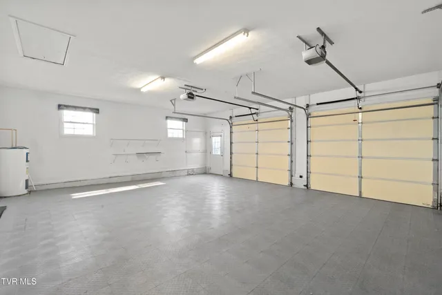 $369,900 | 32 Capri Drive, Greeneville, TN 37745