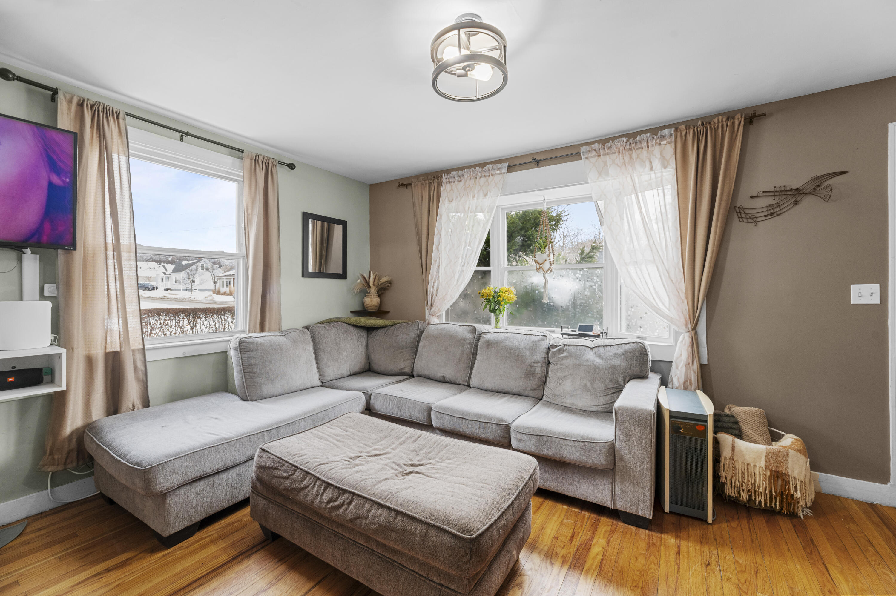 14 Mathews Avenue Waterville, ME 04901 - Photo 6 of 26 06 Living Room