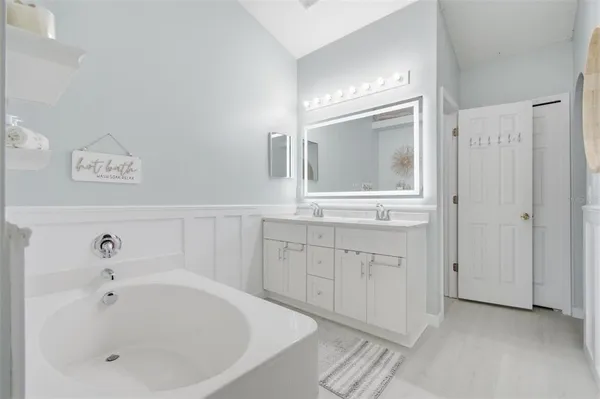 $675,000 | 13 Slowdrift, Palm Coast, FL 32164