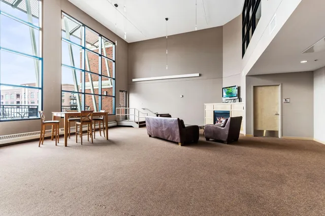 $2,995 | 401 North 2nd Street, Unit 220, Minneapolis, MN 55401