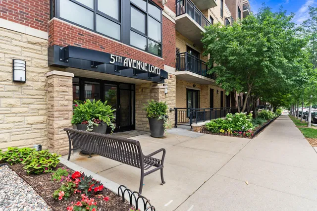 $2,995 | 401 North 2nd Street, Unit 220, Minneapolis, MN 55401