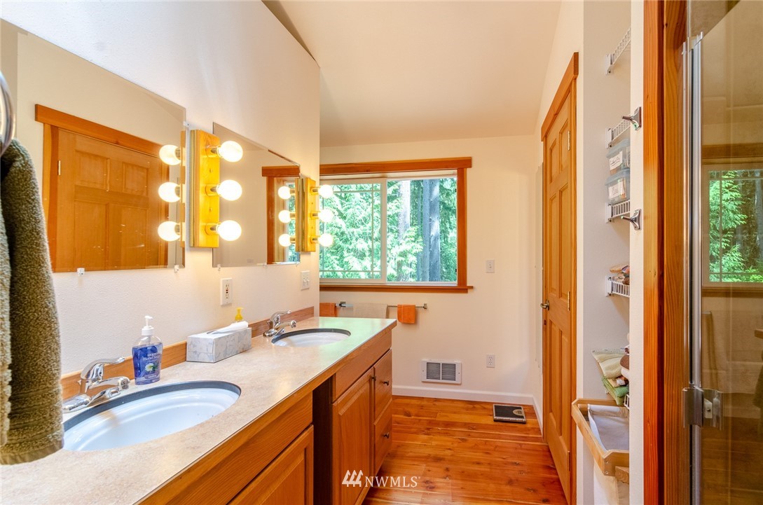 5624 Crawford Road Langley, WA 98260 - Photo 14 of 23 Gallery Image 14