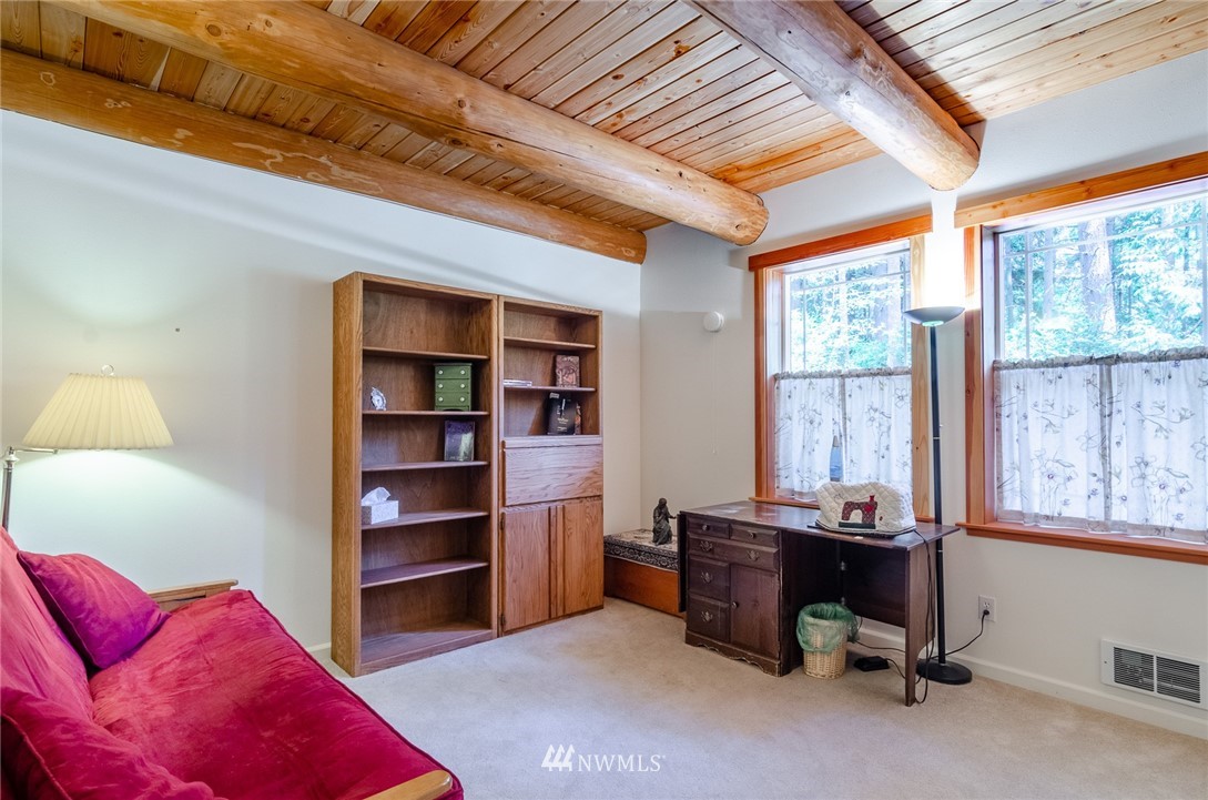 5624 Crawford Road Langley, WA 98260 - Photo 8 of 23 Gallery Image 8