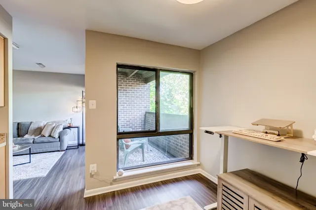 $2,200 | 11260 Chestnut Grove Square, Unit 339, Reston, VA 20190