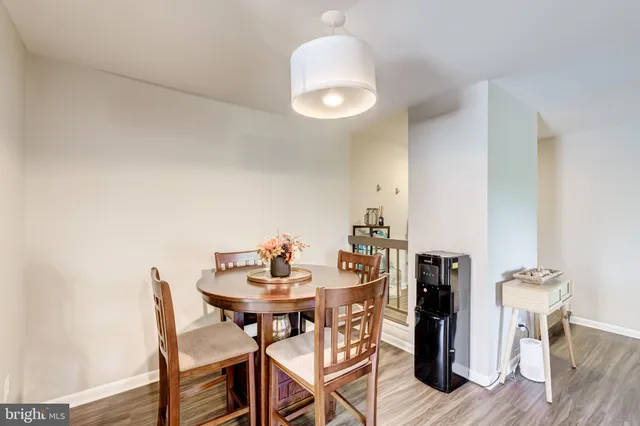 $2,200 | 11260 Chestnut Grove Square, Unit 339, Reston, VA 20190