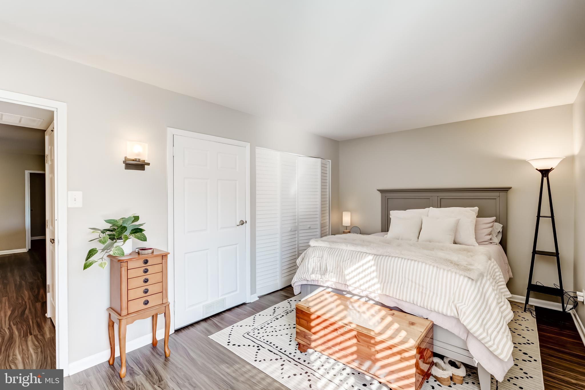 11260 Chestnut Grove Square, Unit 339 Reston, VA 20190 - Photo 21 of 30 Bedroom 1