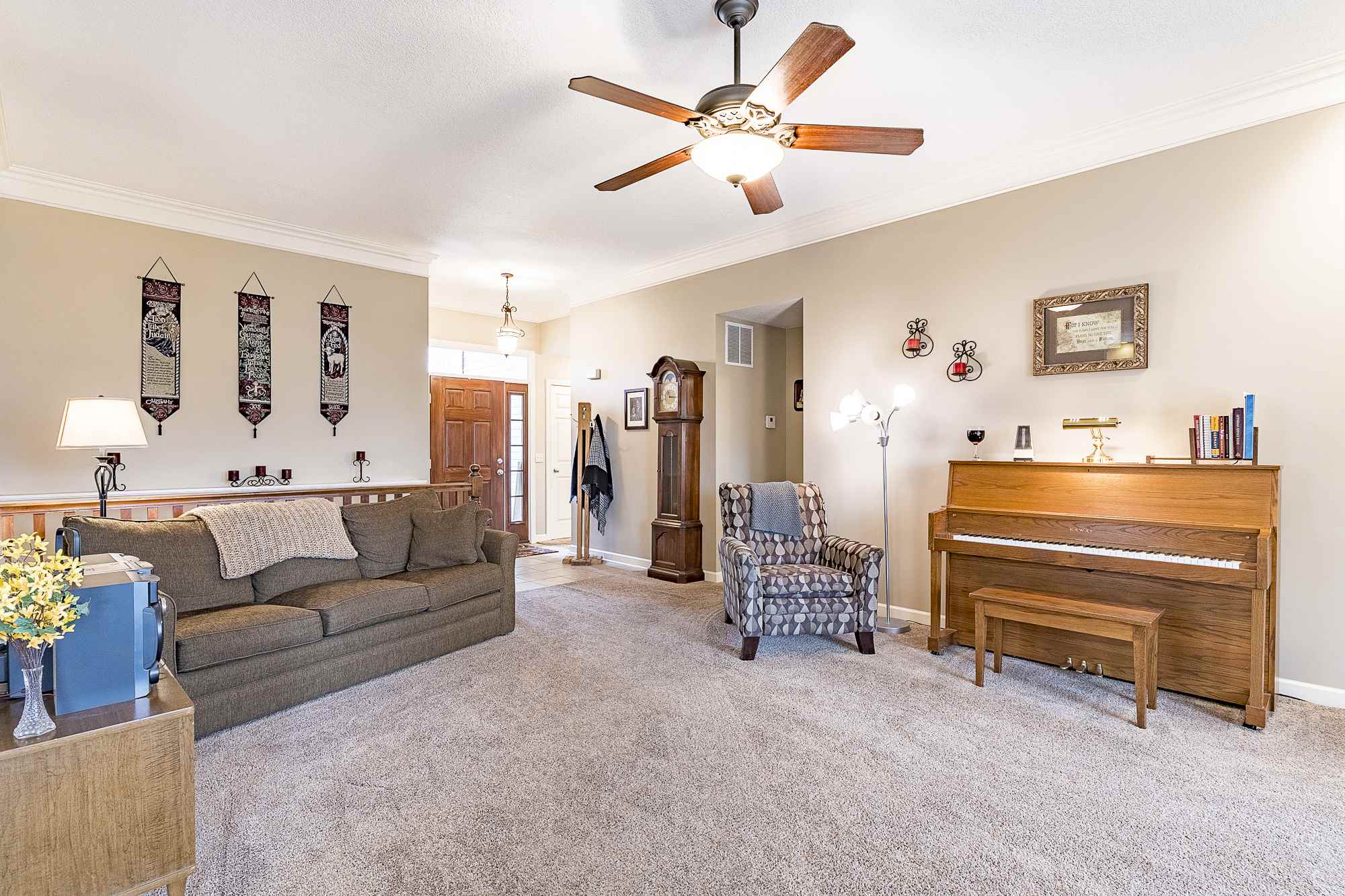 9032 Pretty Ridge Court Fort Wayne, IN 46825 - Photo 4 of 35