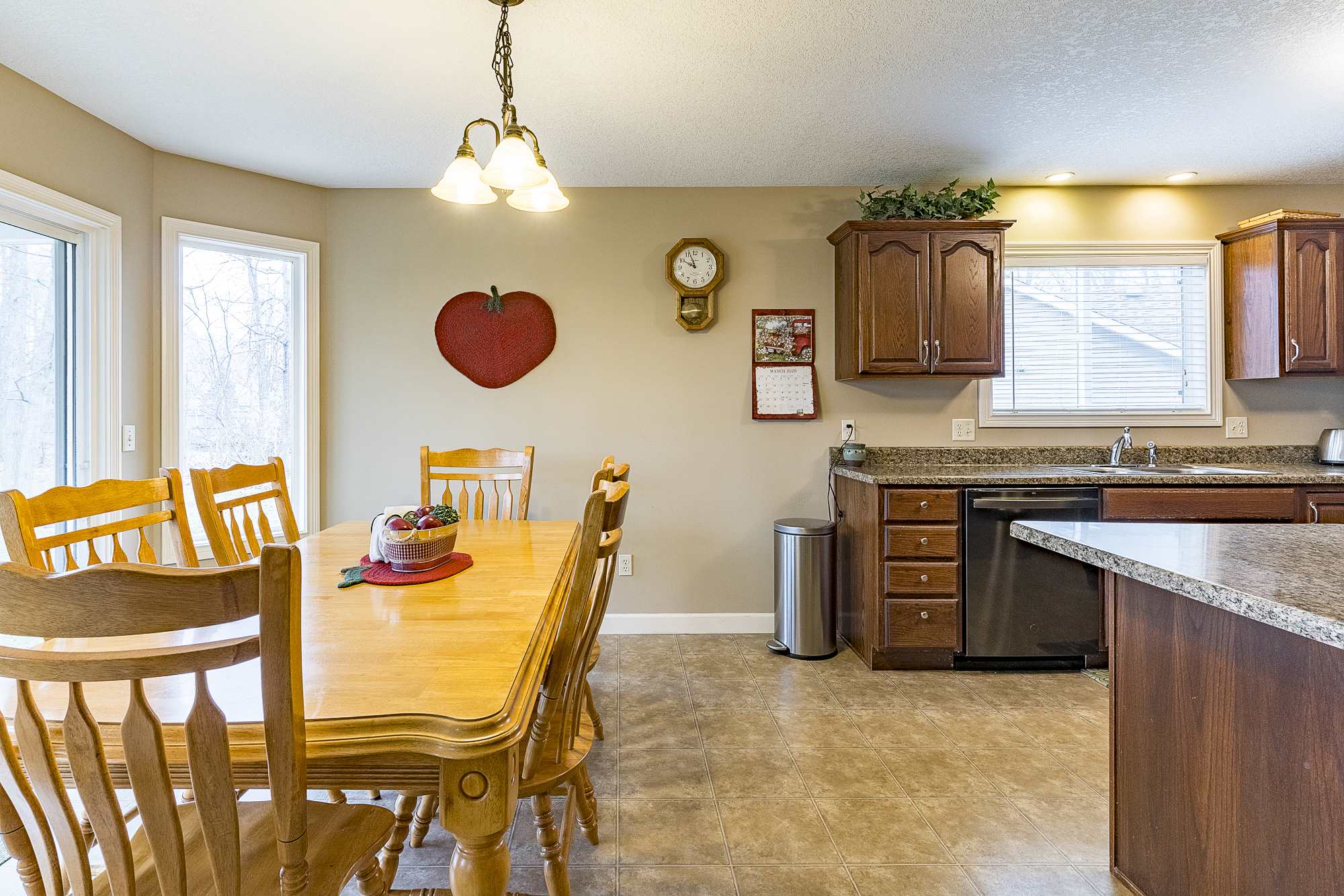 9032 Pretty Ridge Court Fort Wayne, IN 46825 - Photo 10 of 35