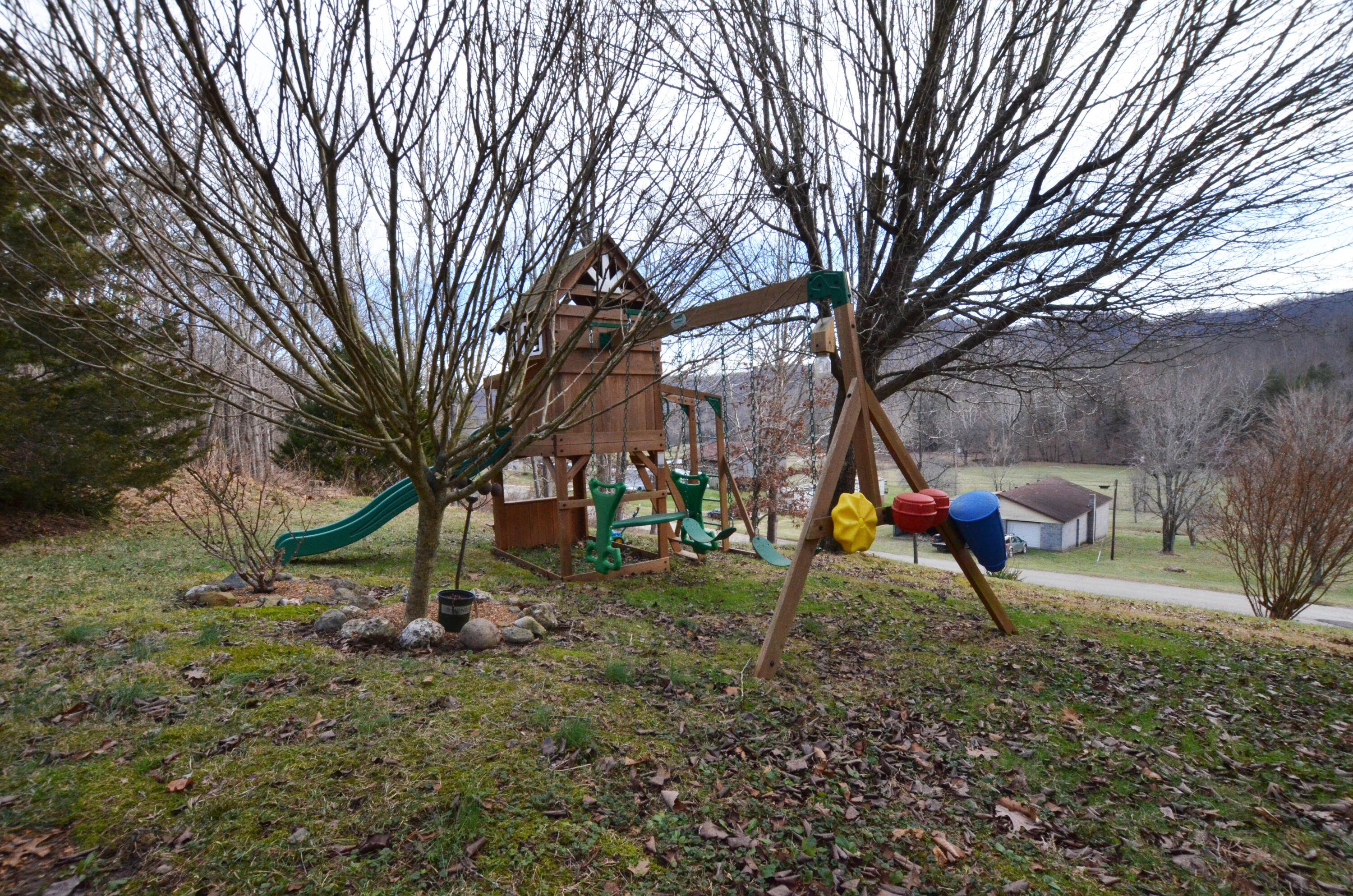 3970 Crooked Creek Road Irvine, KY 40336 - Photo 36 of 39 Play set!