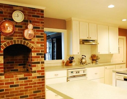 331 Foreside Road Falmouth, ME 04105 - Photo 8 of 18 Kitchen.
