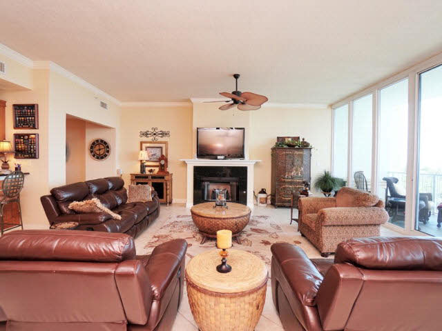 28250 Canal Road, Unit 604 Orange Beach, AL 36561 - Photo 9 of 33 Living Room