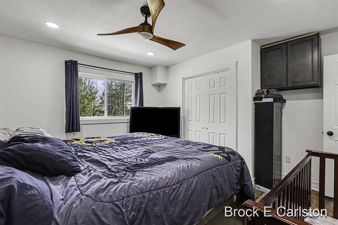 3233 Becker Road Muskegon, MI 49445 - Photo 15 of 55