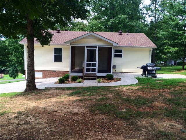 1801 Mimi Road Clarksville, TN 37040 - Photo 3 of 5 Gallery Image 3