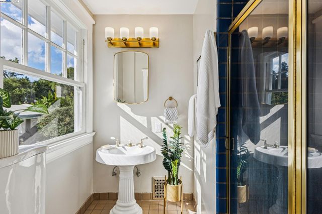 a view of a workspace