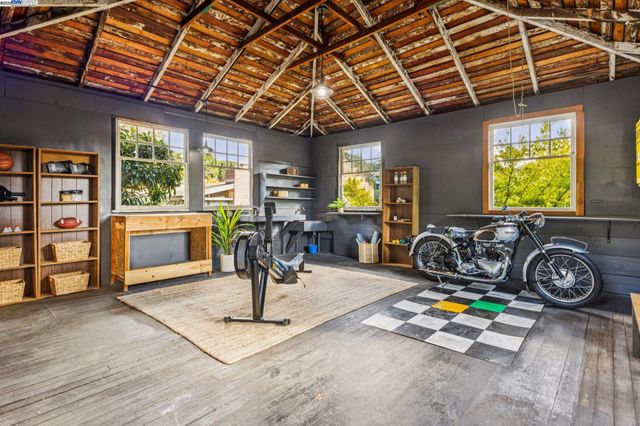 $1,395,000 | 5811 Romany Road, Oakland, CA 94618