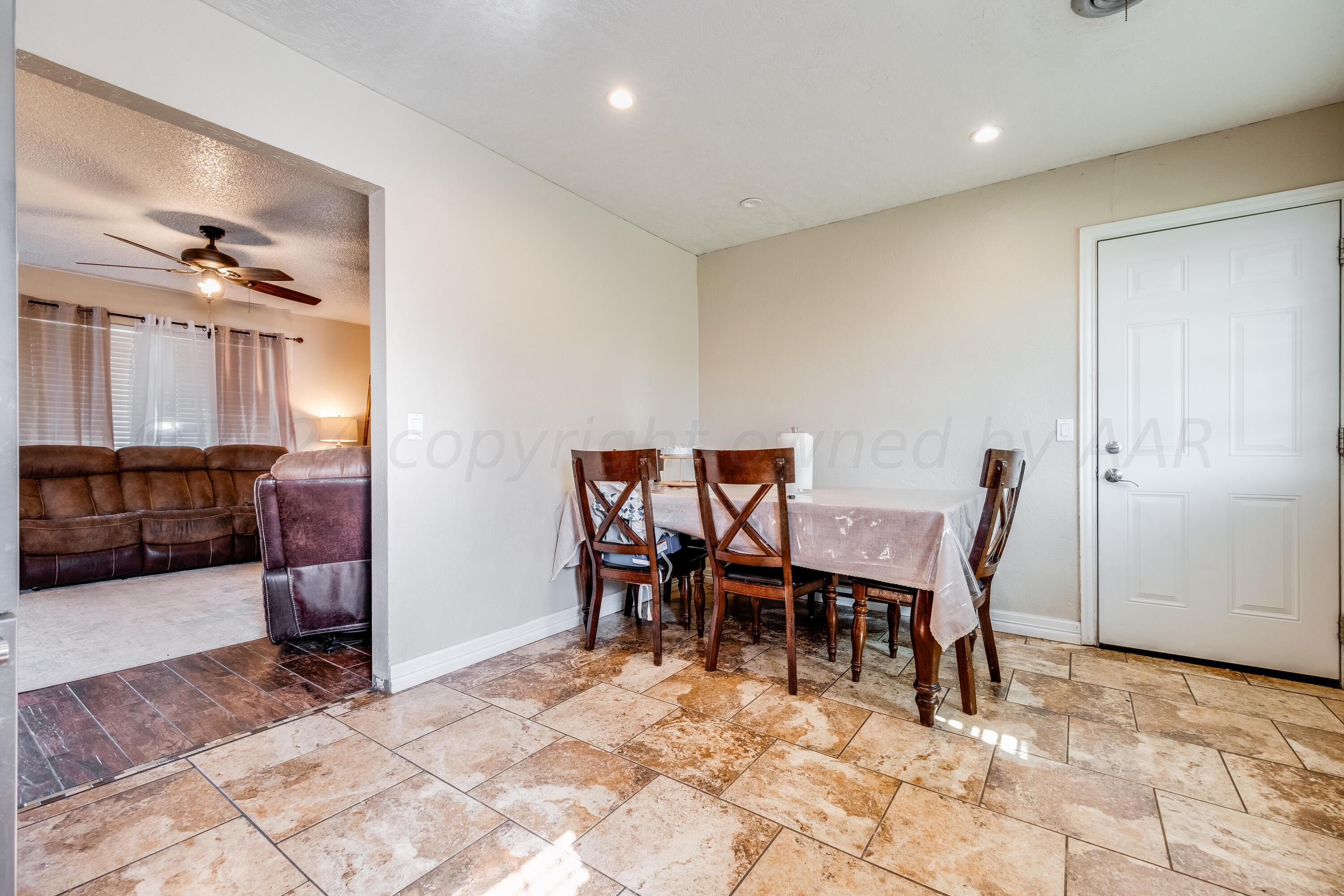 434 Ranger Street Hereford, TX 79045 - Photo 8 of 26 Dining Area - 1