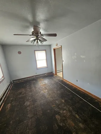 $29,900 | 812 37th Avenue, Rock Island, IL 61201