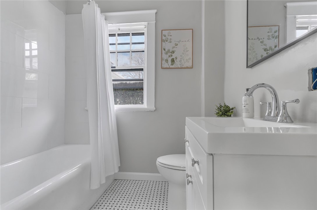 19 Greene Lane Newport, RI 02840 - Photo 15 of 21