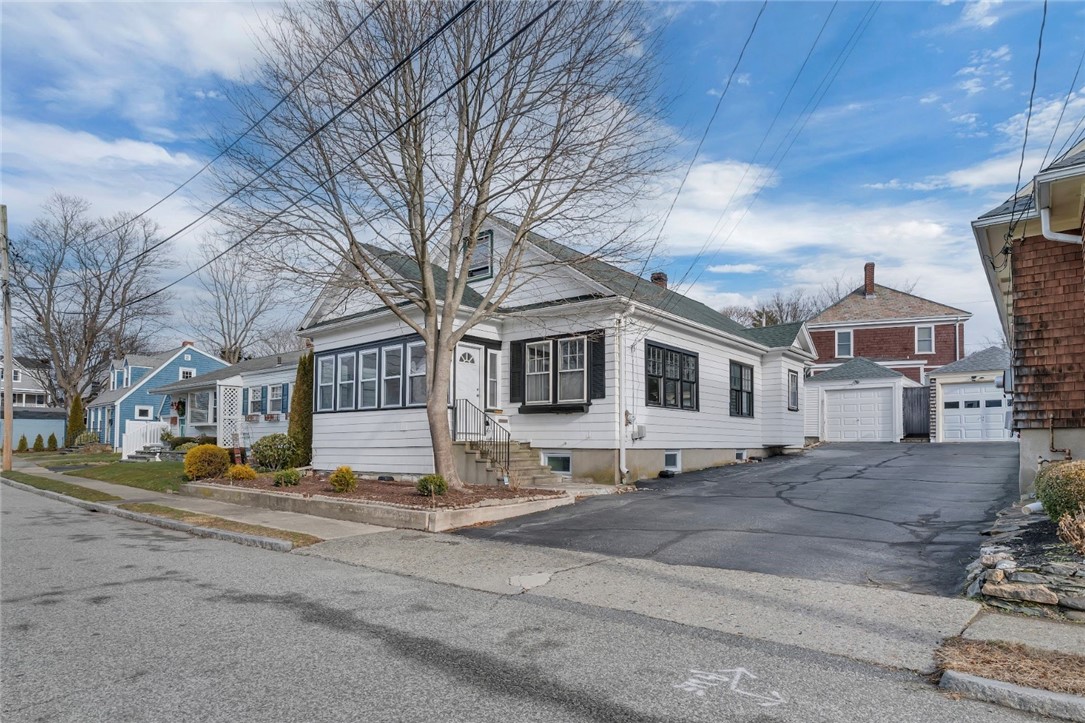 19 Greene Lane Newport, RI 02840 - Photo 19 of 21