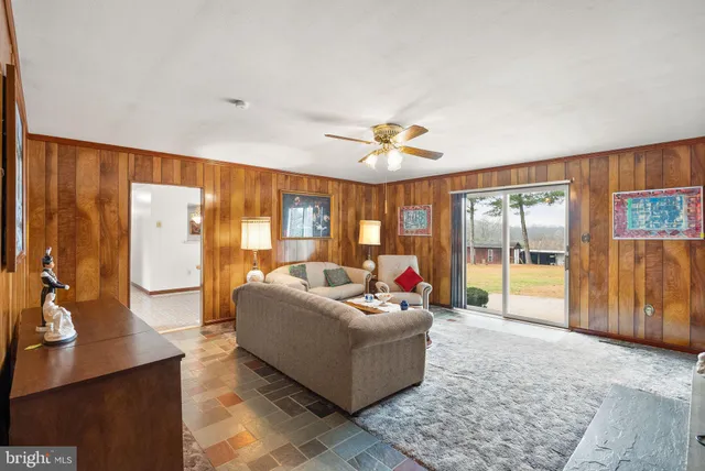 $1,200,000 | 375 7 Ponds Road, Amissville, VA 20106