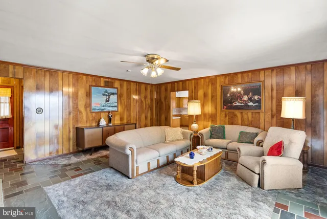 $1,200,000 | 375 7 Ponds Road, Amissville, VA 20106