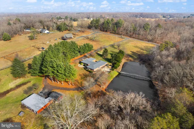 $1,200,000 | 375 7 Ponds Road, Amissville, VA 20106