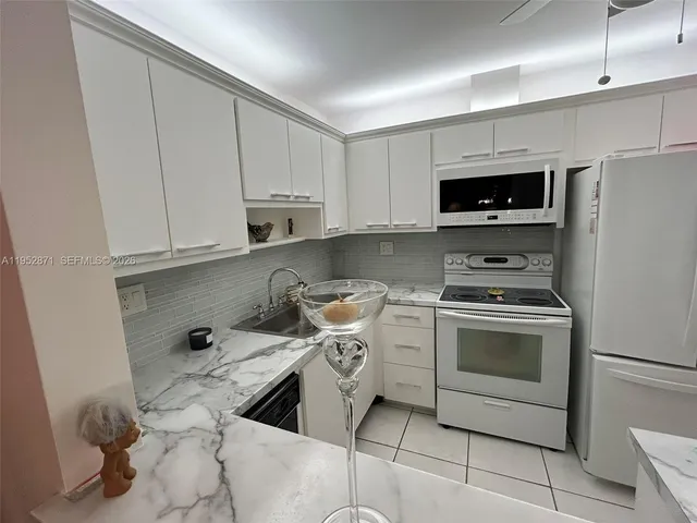 $118,000 | 5640 Southwest 3rd Place, Unit 212, Margate, FL 33068