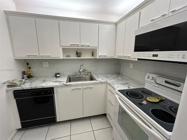 $118,000 | 5640 Southwest 3rd Place, Unit 212, Margate, FL 33068